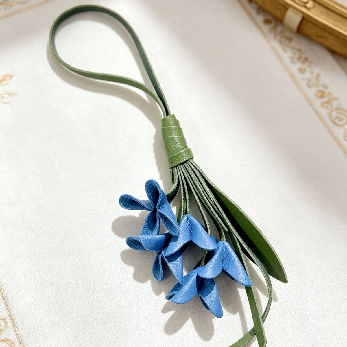 Fleur d’osmanthus Soulstone – bijou de sac – image produit 3