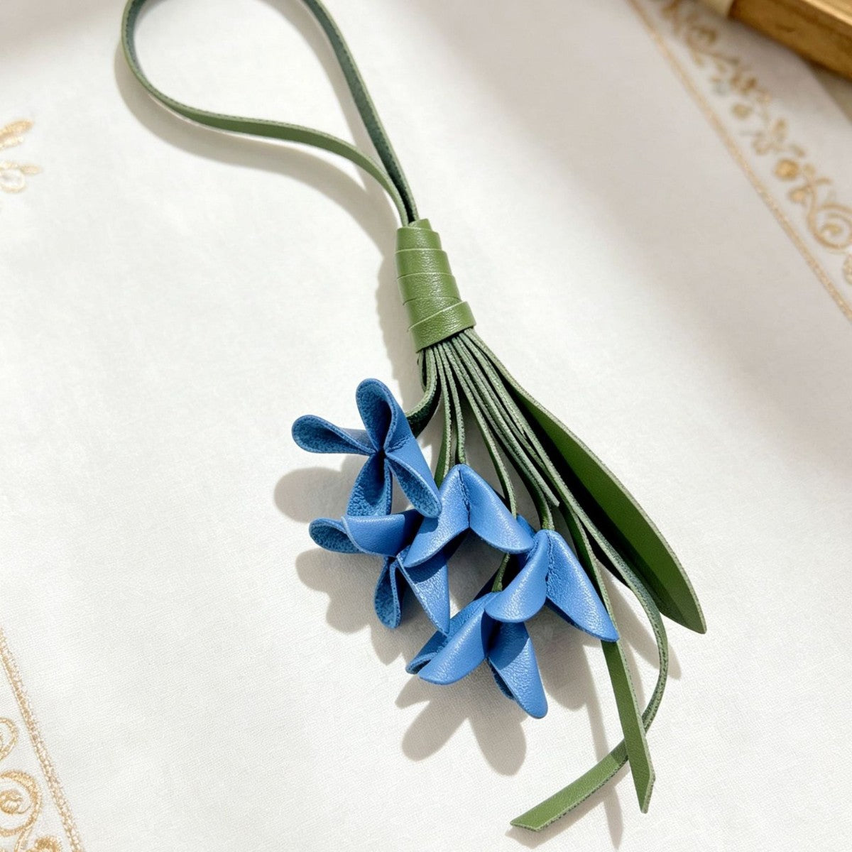 Fleur d’osmanthus Soulstone – bijou de sac – image produit 11